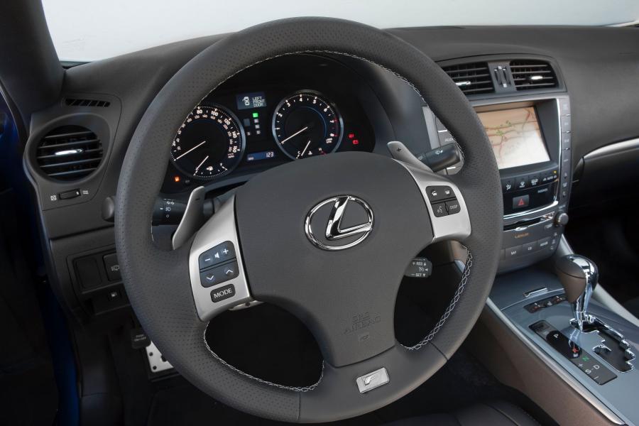  Lexus IS350 2011 года  (фото 20 из 39)